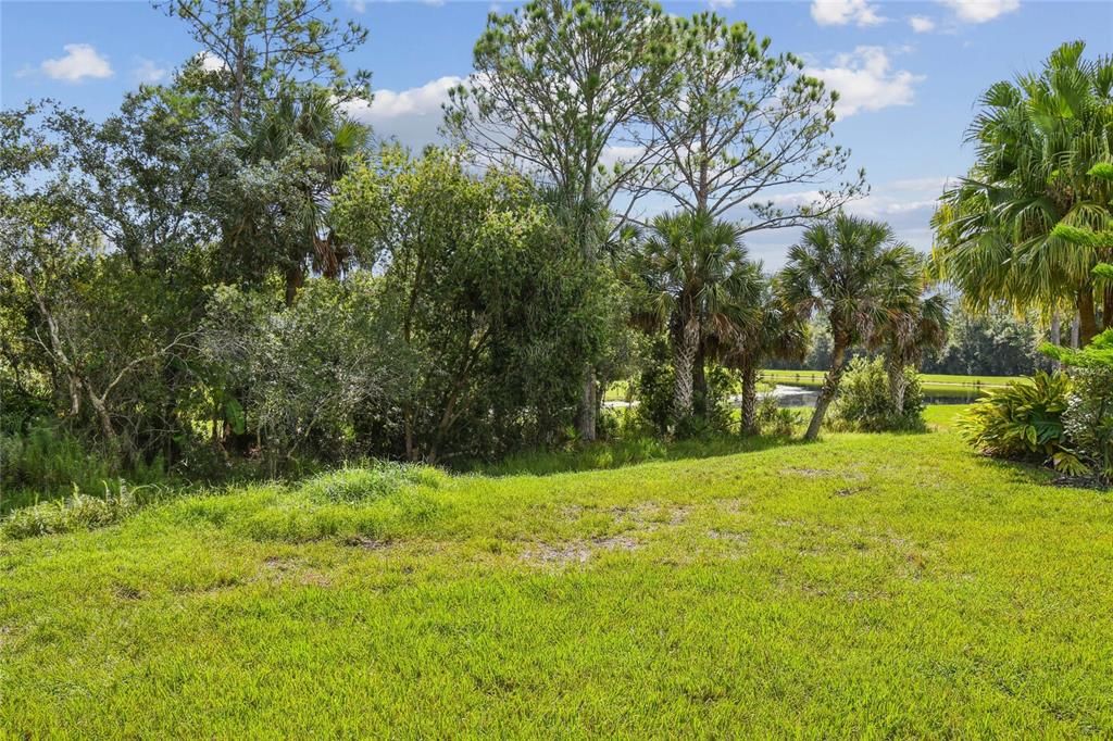 Active With Contract: $319,000 (2 beds, 2 baths, 1581 Square Feet)