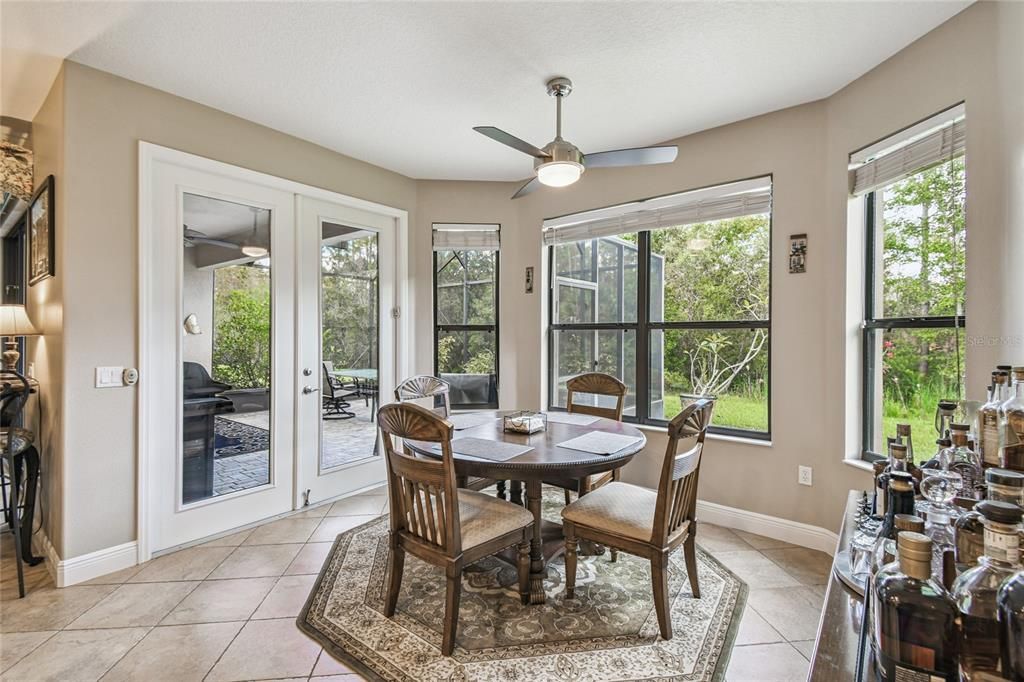 Active With Contract: $319,000 (2 beds, 2 baths, 1581 Square Feet)