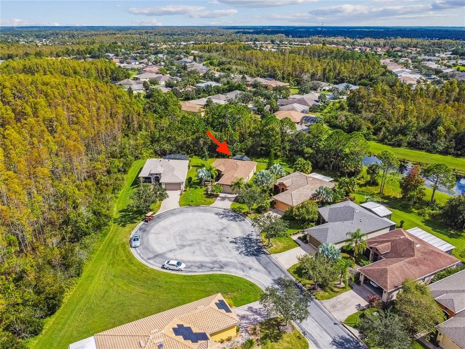 Active With Contract: $319,000 (2 beds, 2 baths, 1581 Square Feet)