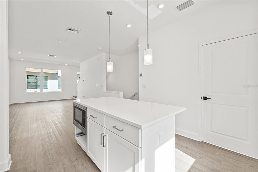 Active With Contract: $674,900 (2 beds, 2 baths, 1708 Square Feet)