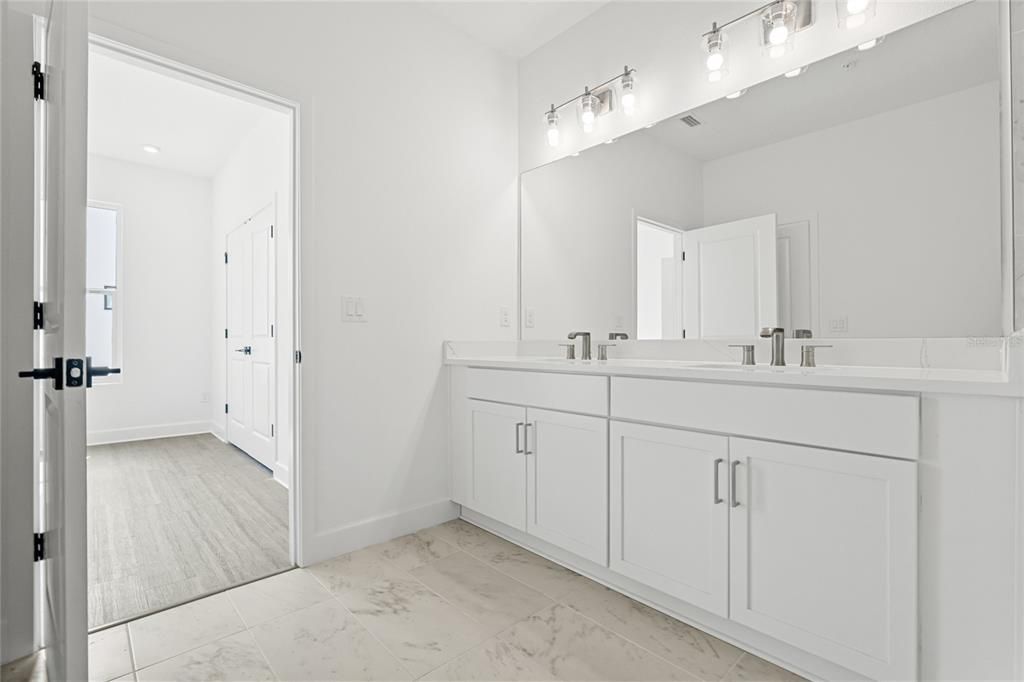 Active With Contract: $674,900 (2 beds, 2 baths, 1708 Square Feet)