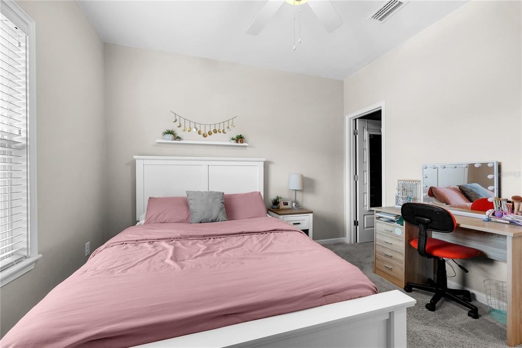 待售: $489,000 (4 贝兹, 2 浴室, 2127 平方英尺)