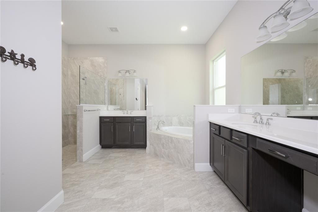 待售: $1,290,000 (3 贝兹, 3 浴室, 2620 平方英尺)