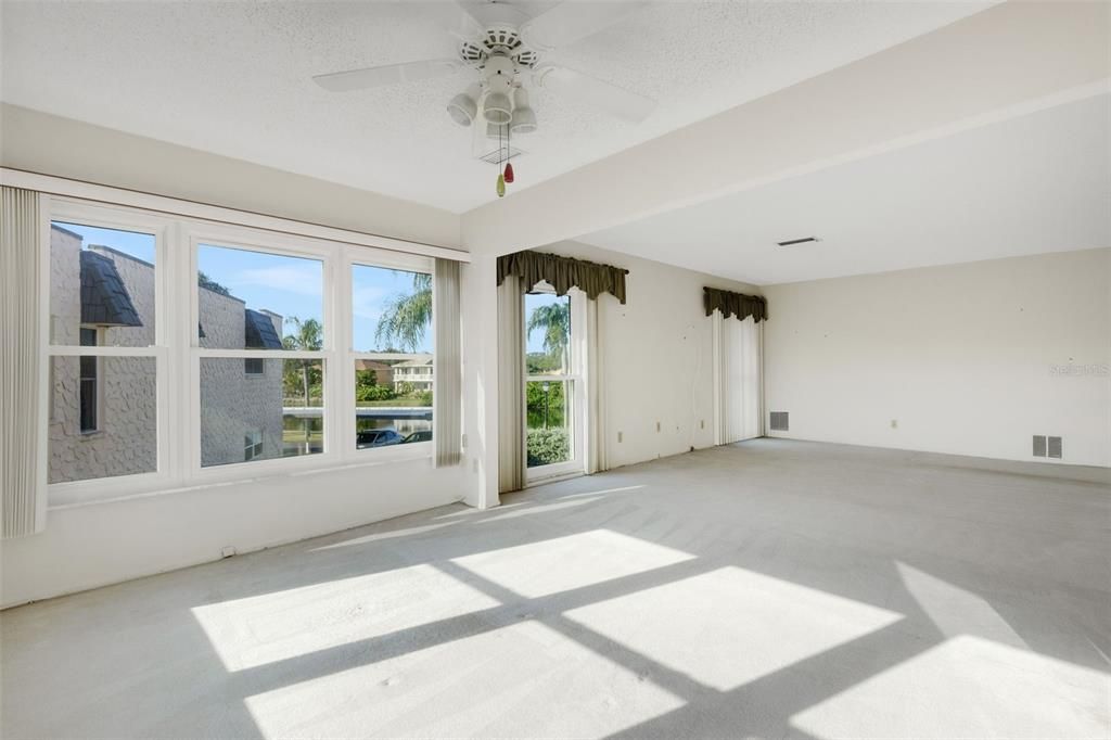 For Sale: $209,900 (3 beds, 2 baths, 1550 Square Feet)