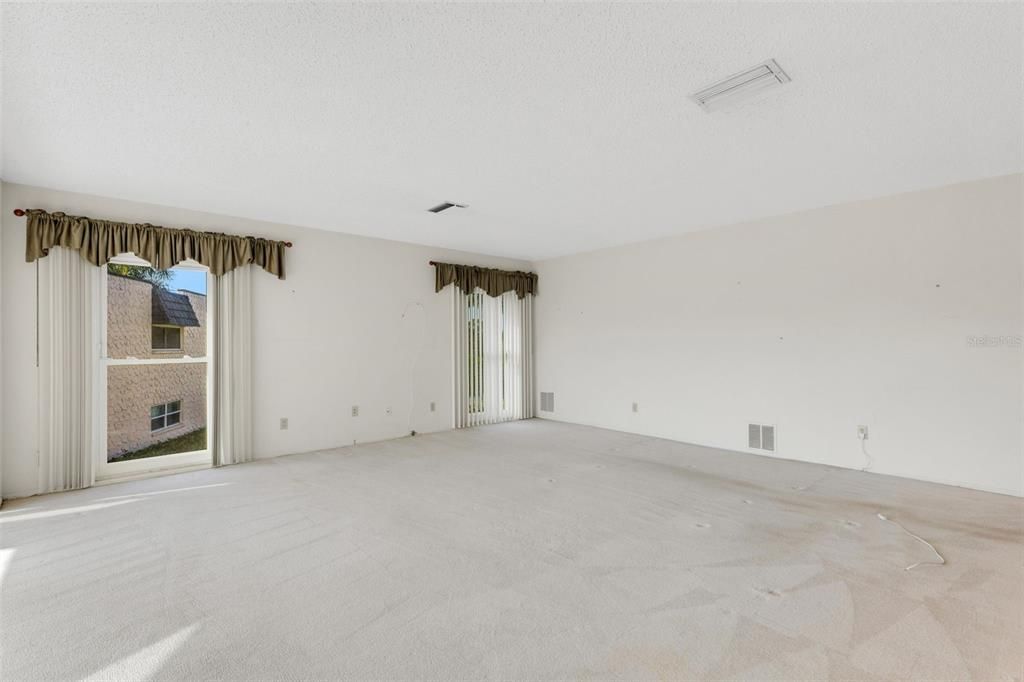 For Sale: $209,900 (3 beds, 2 baths, 1550 Square Feet)