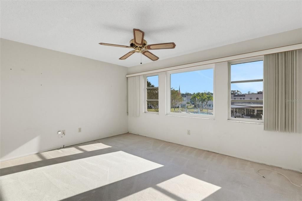 For Sale: $209,900 (3 beds, 2 baths, 1550 Square Feet)