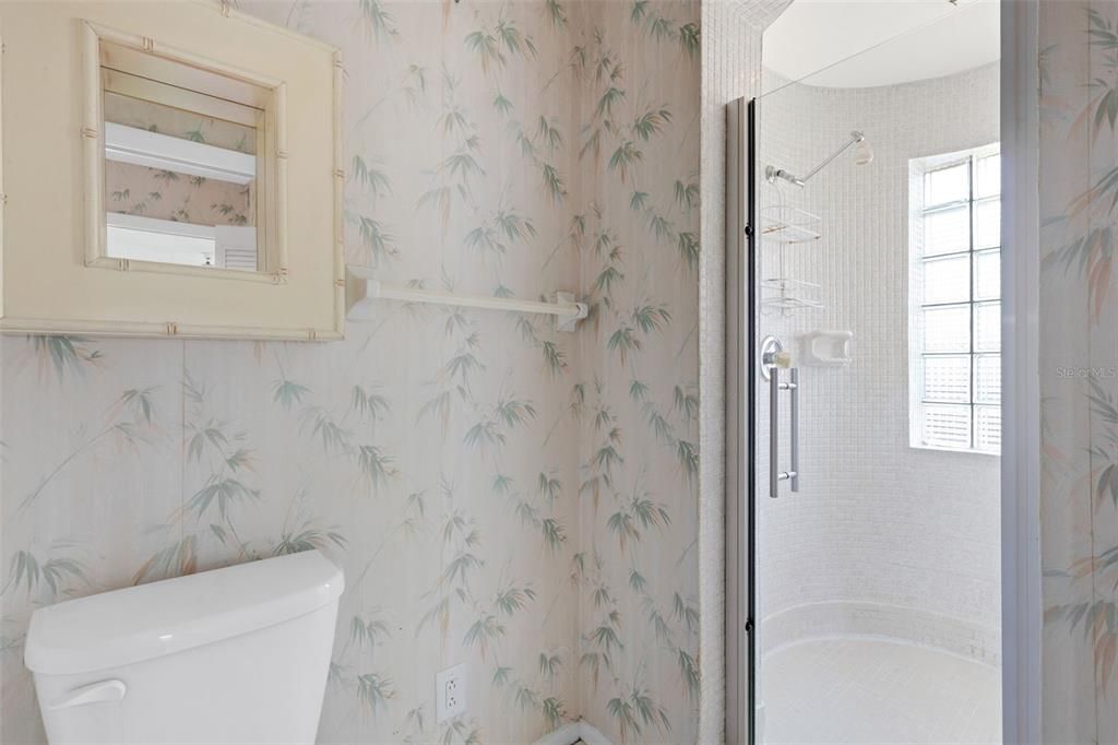 For Sale: $209,900 (3 beds, 2 baths, 1550 Square Feet)