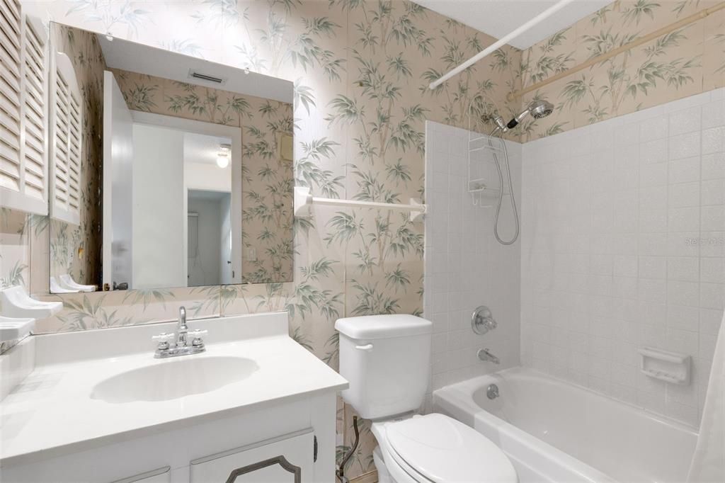 For Sale: $209,900 (3 beds, 2 baths, 1550 Square Feet)