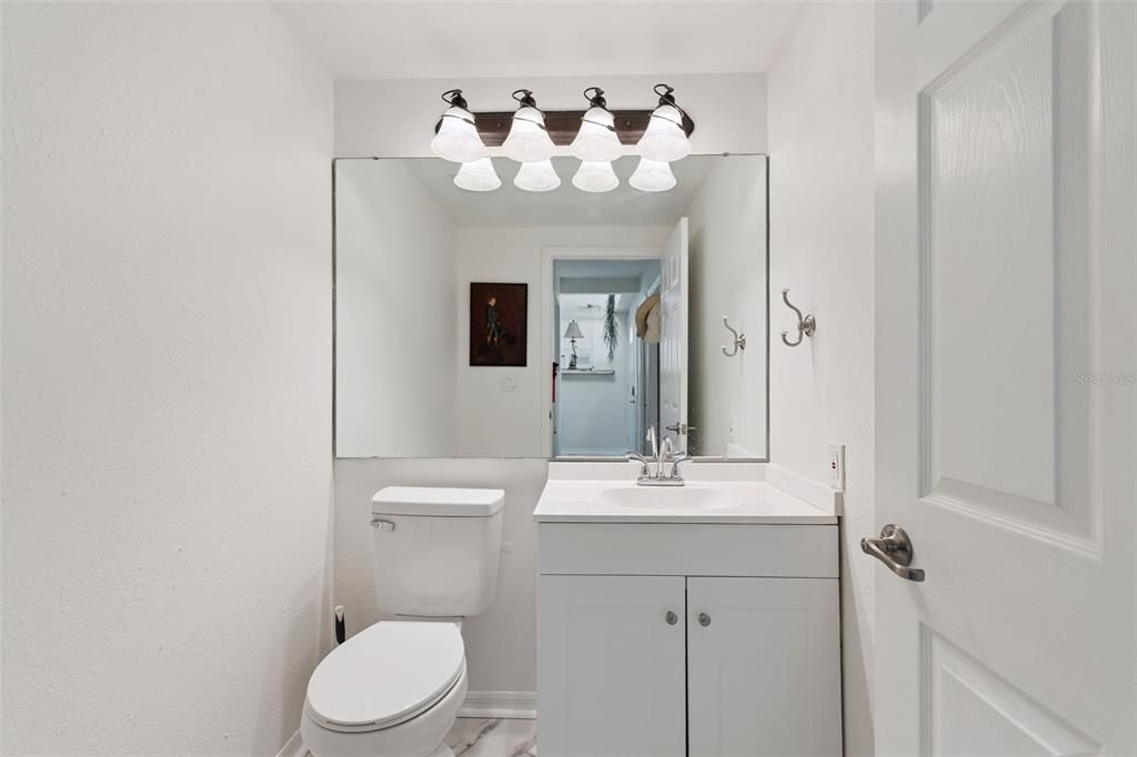 待售: $379,999 (3 贝兹, 2 浴室, 1926 平方英尺)