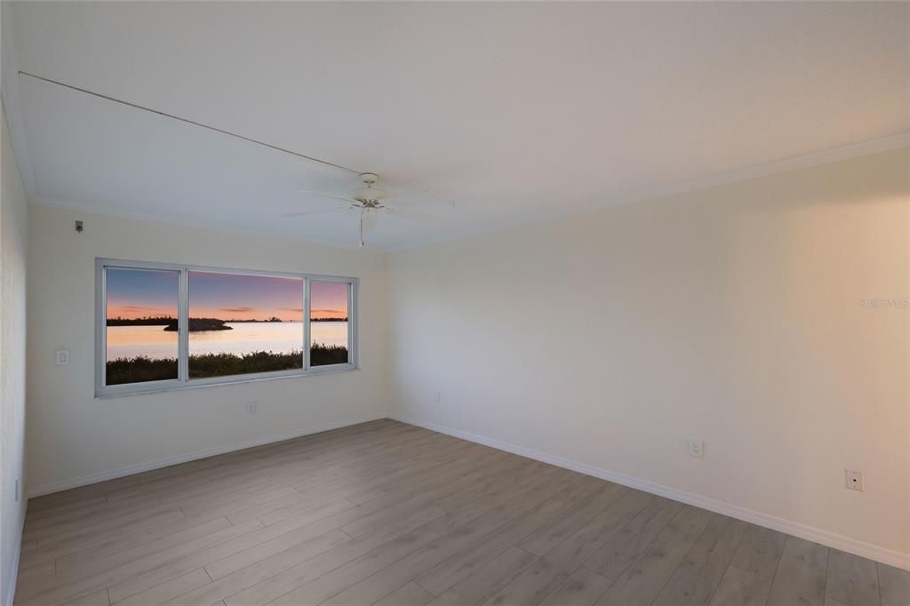 待售: $339,000 (2 贝兹, 2 浴室, 1485 平方英尺)