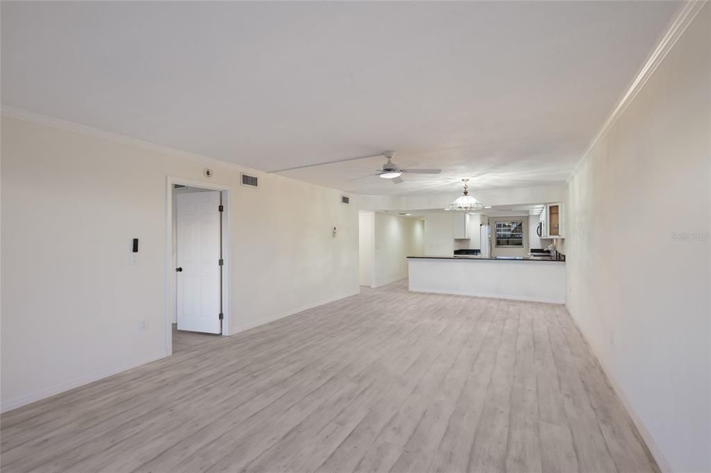 待售: $339,000 (2 贝兹, 2 浴室, 1485 平方英尺)