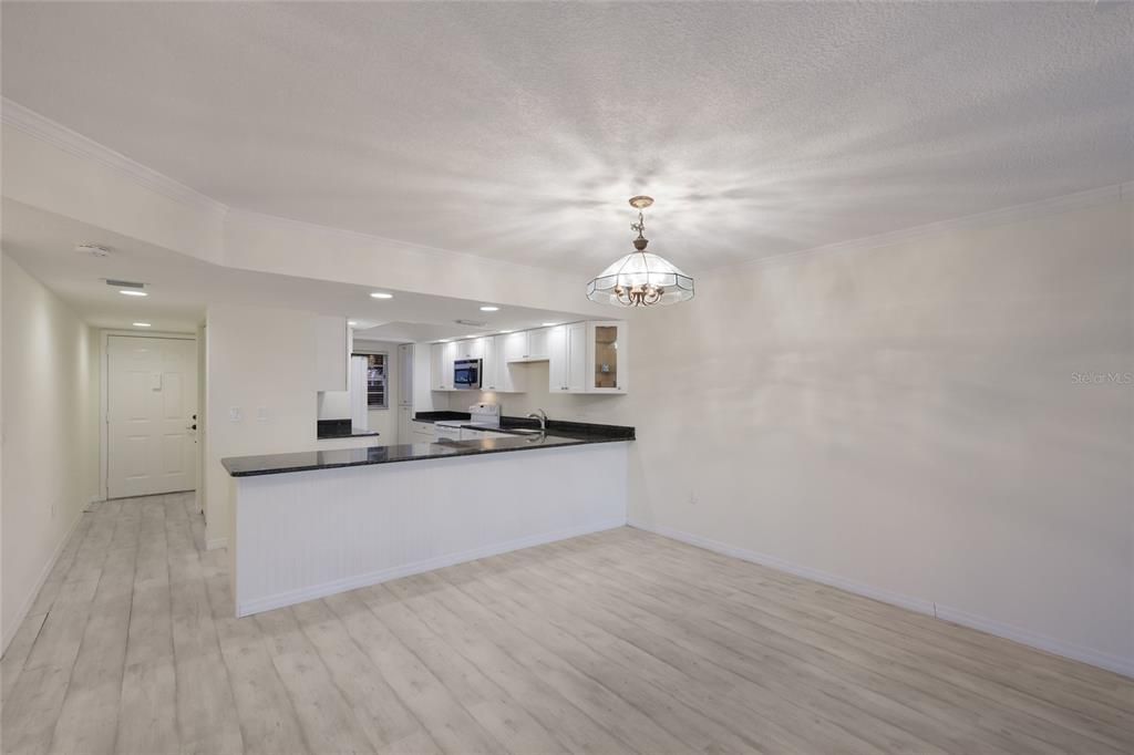 待售: $339,000 (2 贝兹, 2 浴室, 1485 平方英尺)