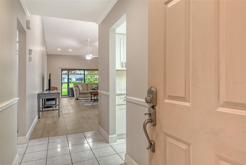 For Sale: $329,000 (2 beds, 2 baths, 1312 Square Feet)