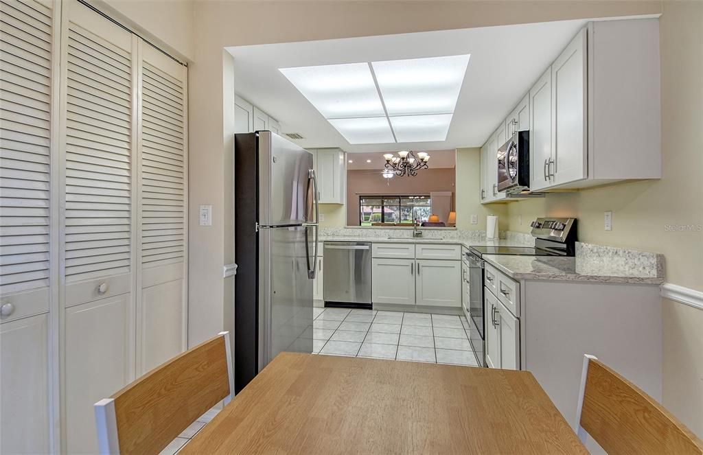 For Sale: $329,000 (2 beds, 2 baths, 1312 Square Feet)