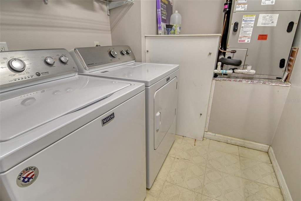 For Sale: $329,000 (2 beds, 2 baths, 1312 Square Feet)