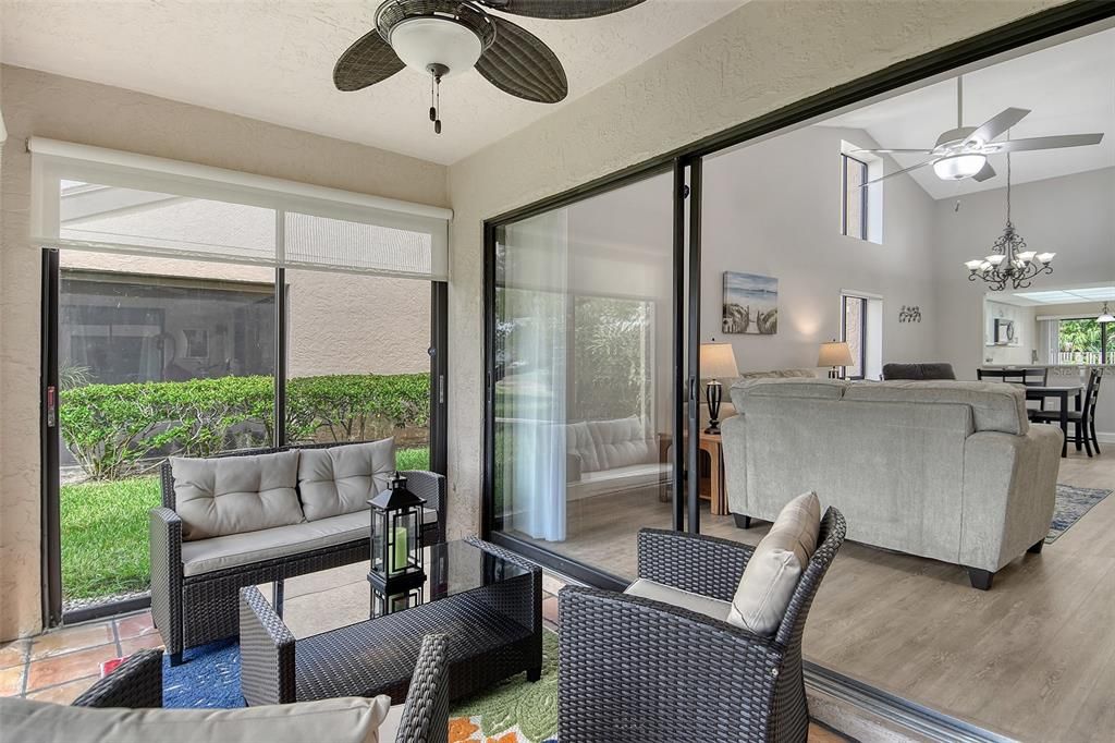 For Sale: $329,000 (2 beds, 2 baths, 1312 Square Feet)