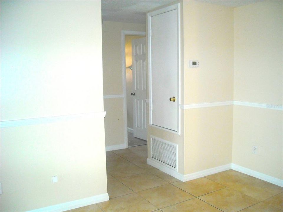 En Renta: $2,150 (3 camas, 2 baños, 1076 Pies cuadrados)