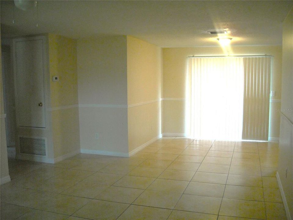 En Renta: $2,150 (3 camas, 2 baños, 1076 Pies cuadrados)