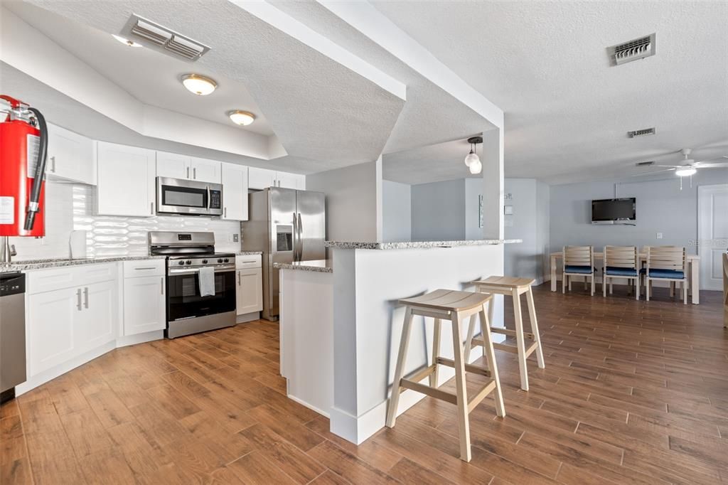 待售: $439,900 (2 贝兹, 2 浴室, 1431 平方英尺)