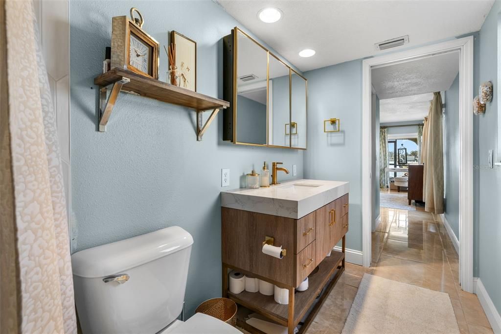 待售: $439,900 (2 贝兹, 2 浴室, 1431 平方英尺)