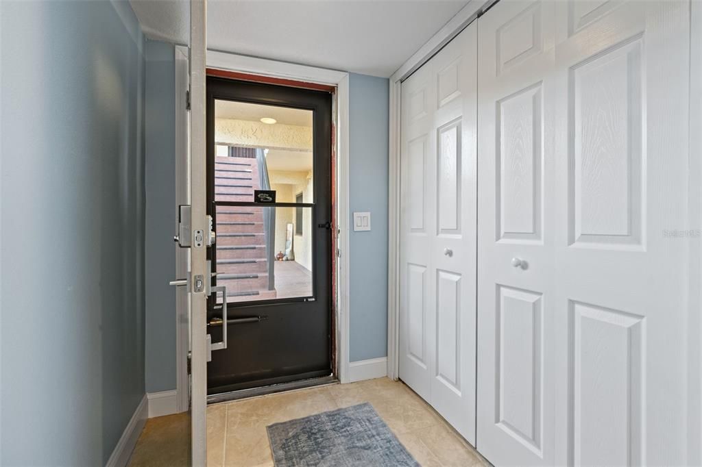 待售: $439,900 (2 贝兹, 2 浴室, 1431 平方英尺)