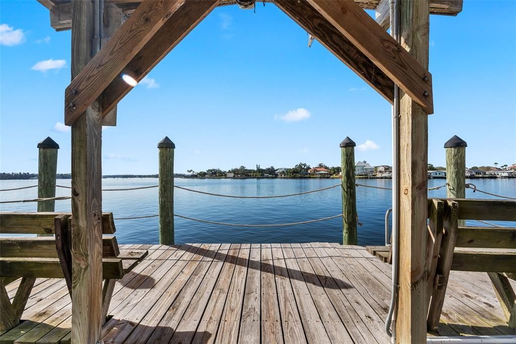 待售: $439,900 (2 贝兹, 2 浴室, 1431 平方英尺)