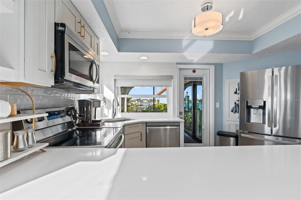 待售: $439,900 (2 贝兹, 2 浴室, 1431 平方英尺)