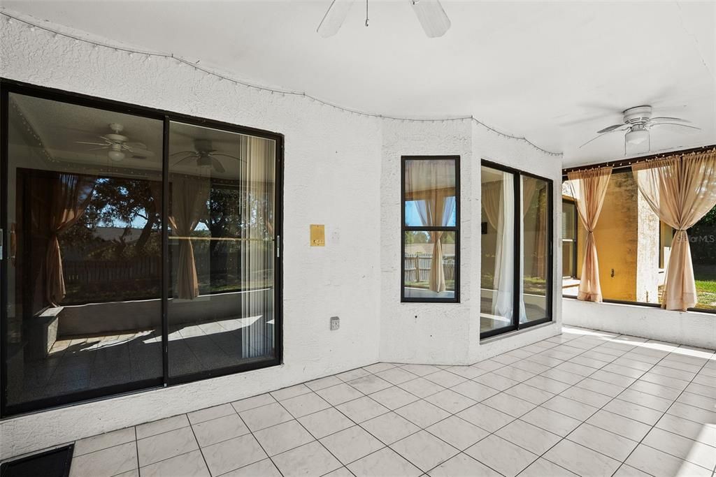 В аренду: $1,595 (2 спален, 2 ванн, 1528 Квадратных фут)