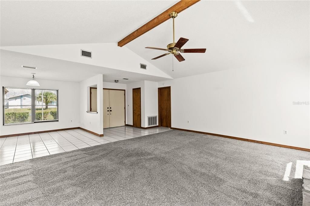 В аренду: $1,595 (2 спален, 2 ванн, 1528 Квадратных фут)