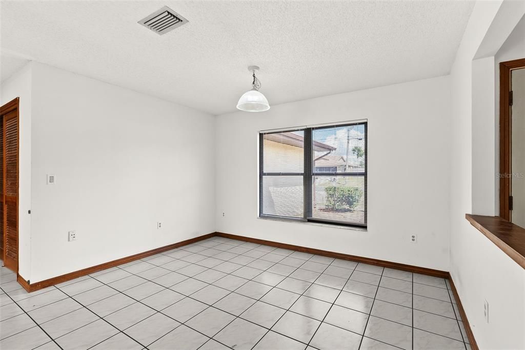 В аренду: $1,595 (2 спален, 2 ванн, 1528 Квадратных фут)