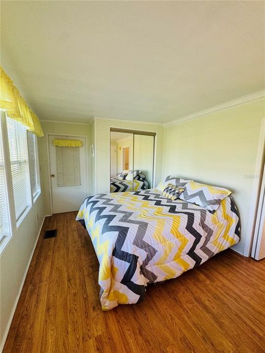 待售: $152,000 (2 贝兹, 1 浴室, 490 平方英尺)