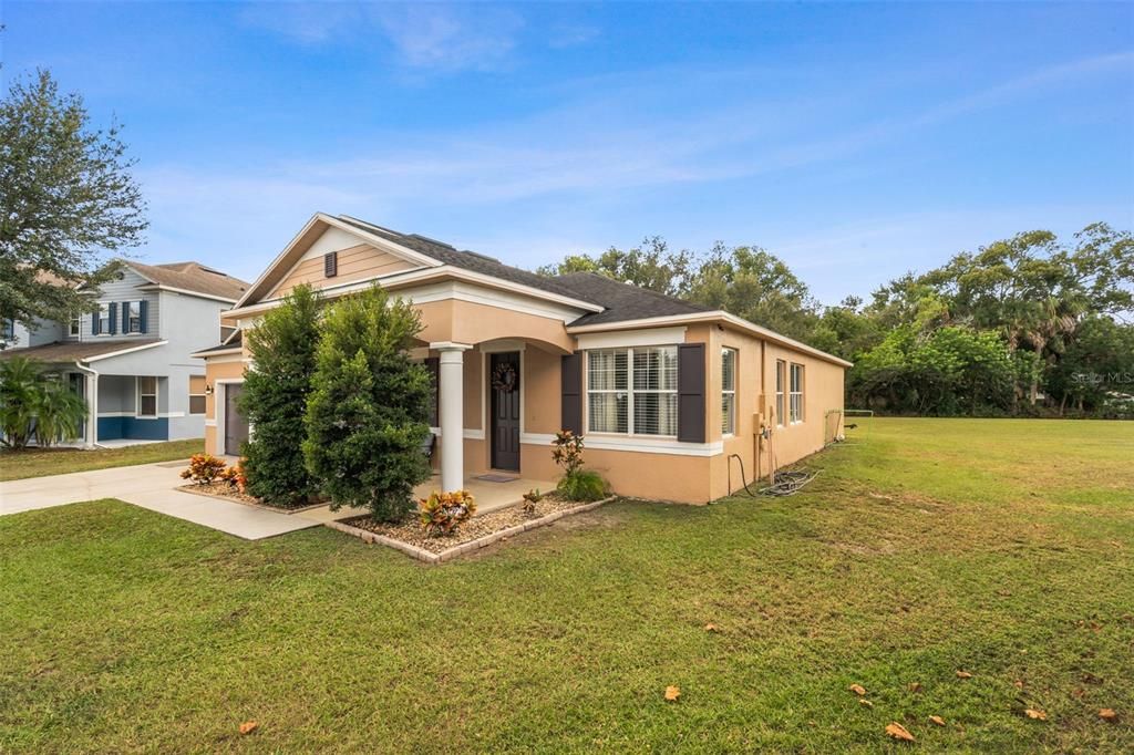 Active With Contract: $399,777 (4 beds, 2 baths, 2328 Square Feet)