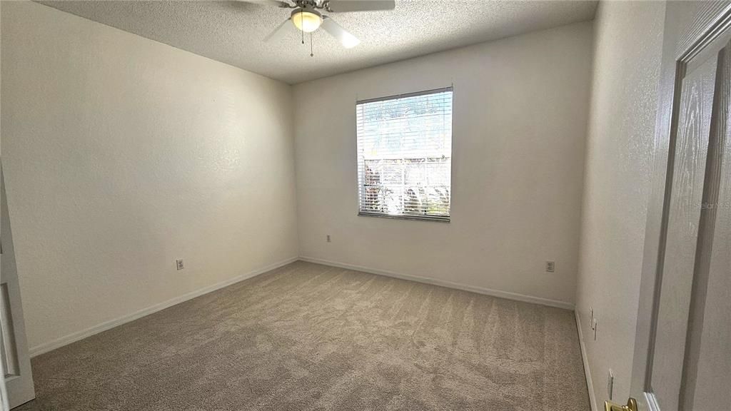 For Sale: $299,999 (4 beds, 2 baths, 1840 Square Feet)