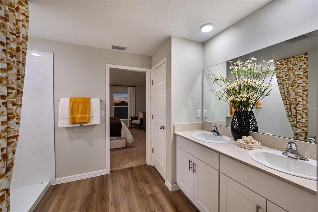 For Sale: $339,999 (3 beds, 2 baths, 1850 Square Feet)