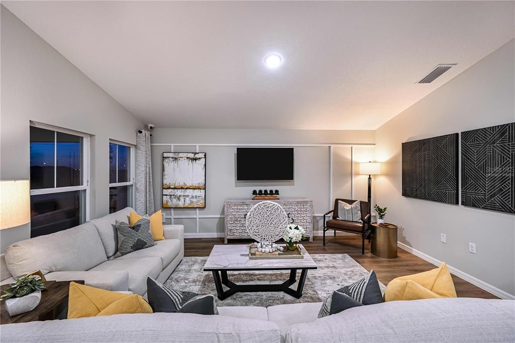 For Sale: $339,999 (3 beds, 2 baths, 1850 Square Feet)