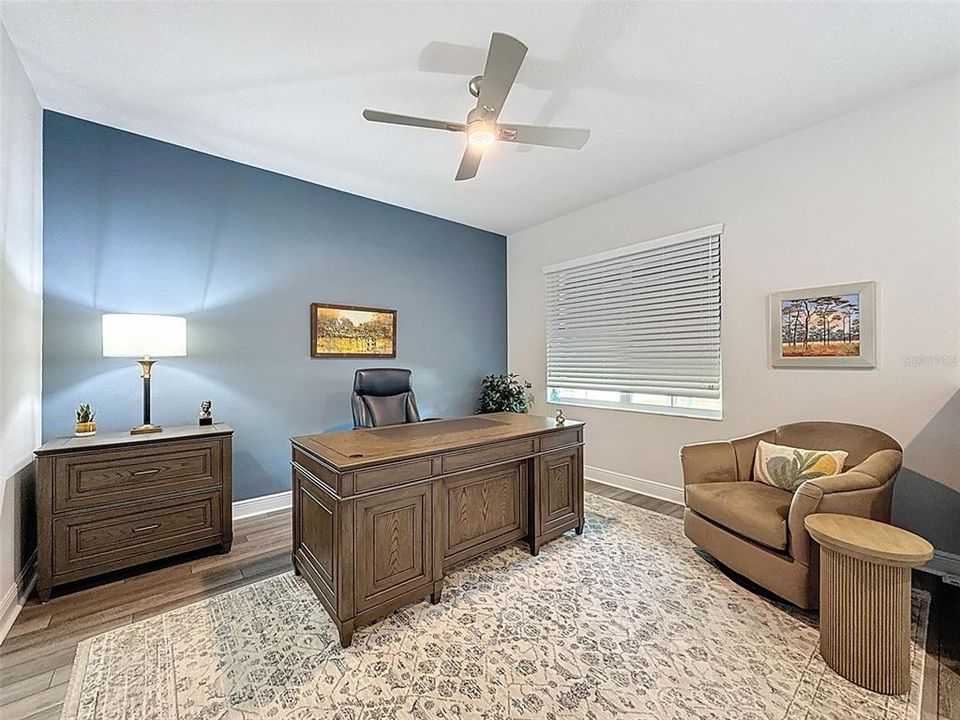 Active With Contract: $518,000 (3 beds, 2 baths, 1987 Square Feet)