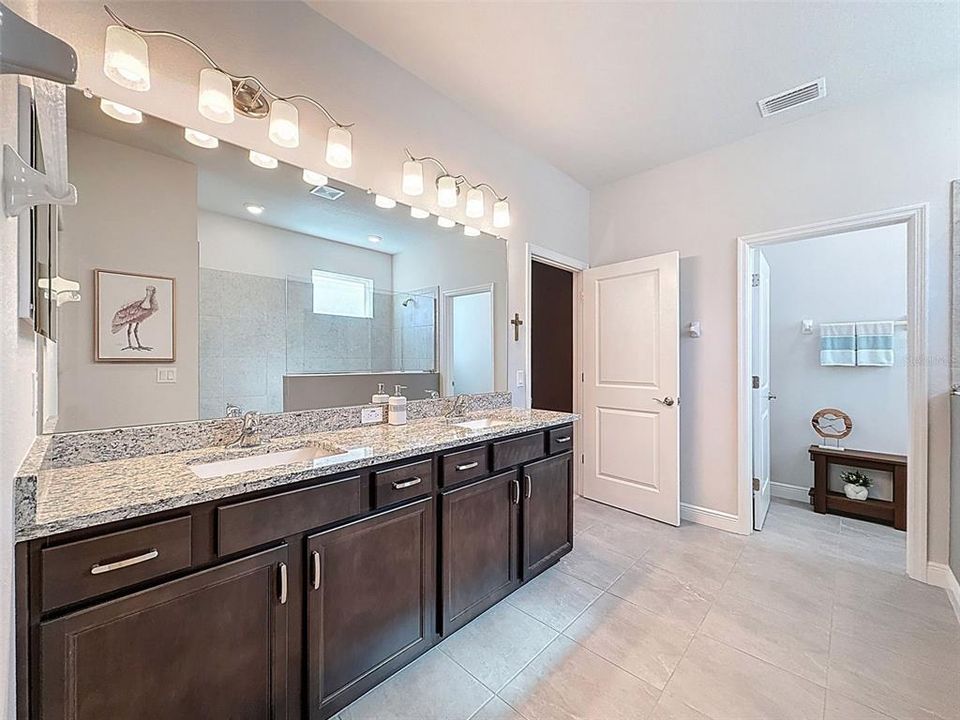 Active With Contract: $518,000 (3 beds, 2 baths, 1987 Square Feet)