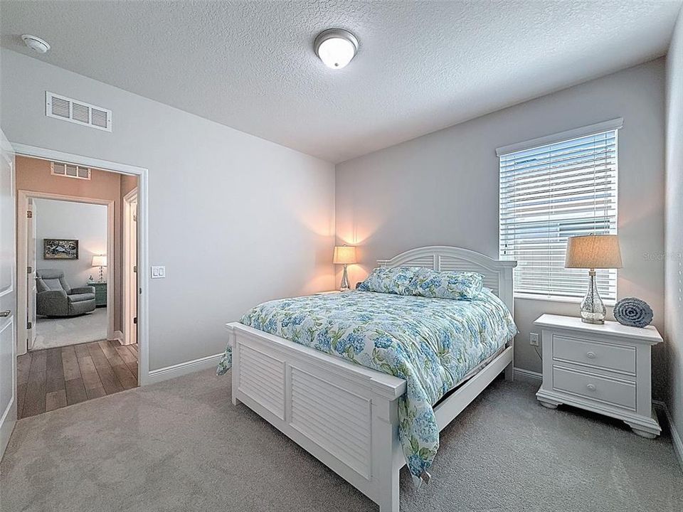 Active With Contract: $518,000 (3 beds, 2 baths, 1987 Square Feet)