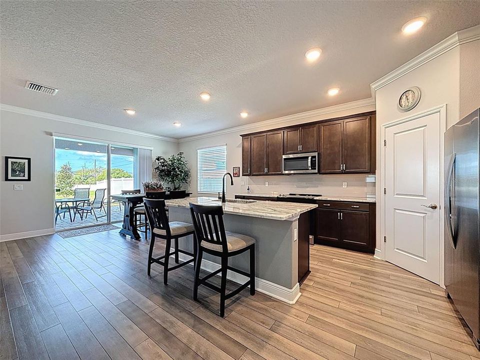 Active With Contract: $518,000 (3 beds, 2 baths, 1987 Square Feet)