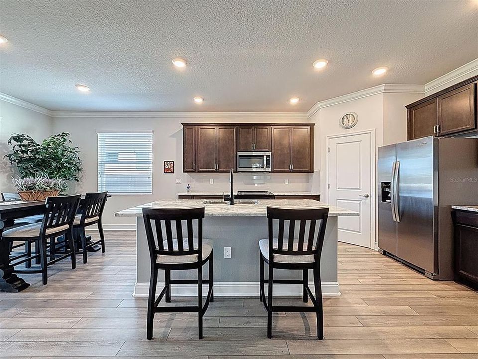 Active With Contract: $518,000 (3 beds, 2 baths, 1987 Square Feet)