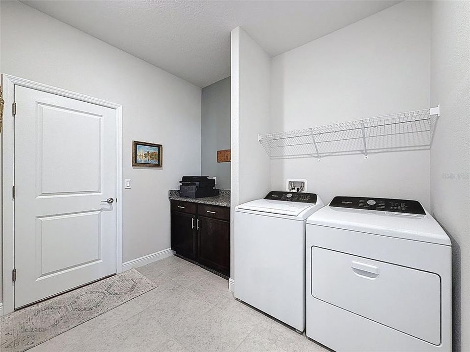 Active With Contract: $518,000 (3 beds, 2 baths, 1987 Square Feet)