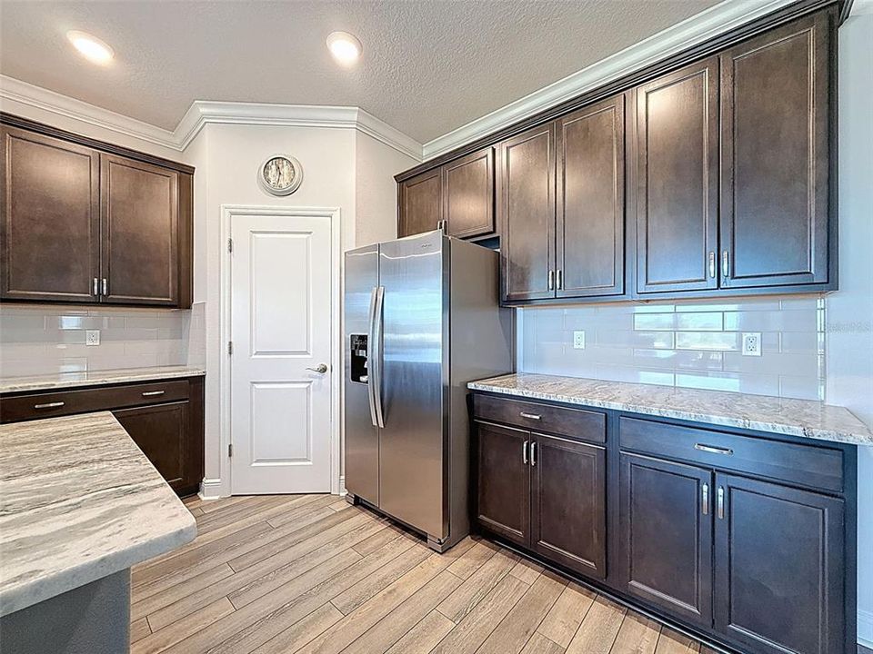 Active With Contract: $518,000 (3 beds, 2 baths, 1987 Square Feet)