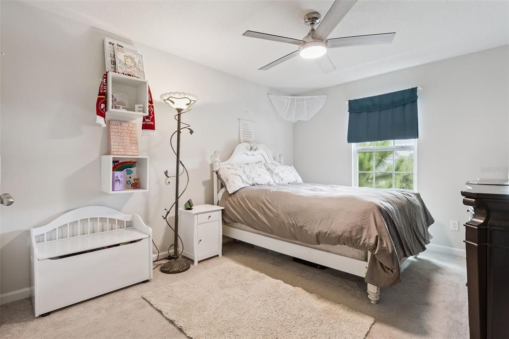 For Sale: $390,000 (3 beds, 2 baths, 1833 Square Feet)