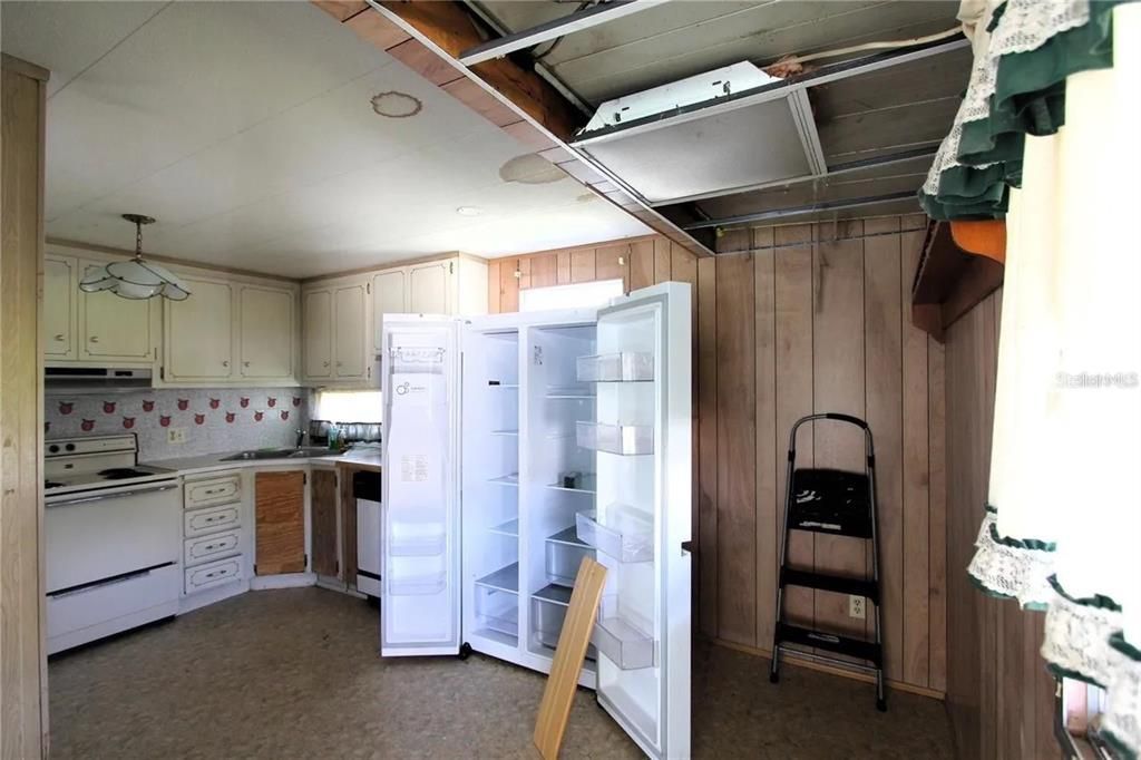 待售: $65,000 (2 贝兹, 1 浴室, 744 平方英尺)