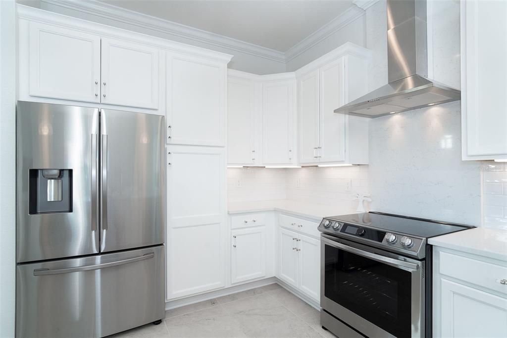 На продажу: $675,000 (3 спален, 3 ванн, 2126 Квадратных фут)