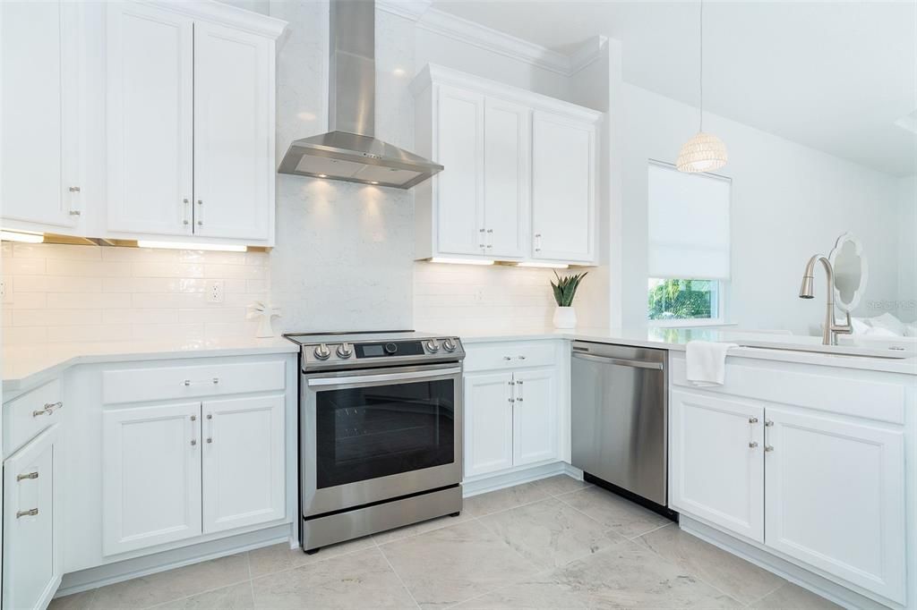 На продажу: $675,000 (3 спален, 3 ванн, 2126 Квадратных фут)