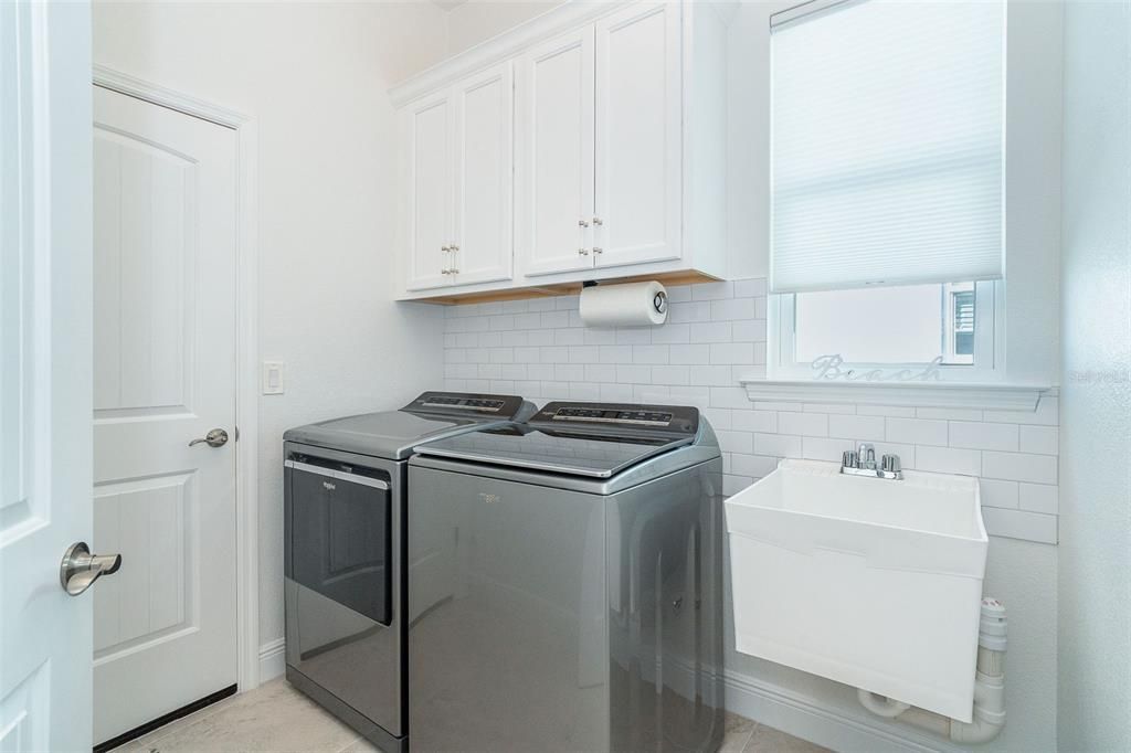 На продажу: $675,000 (3 спален, 3 ванн, 2126 Квадратных фут)