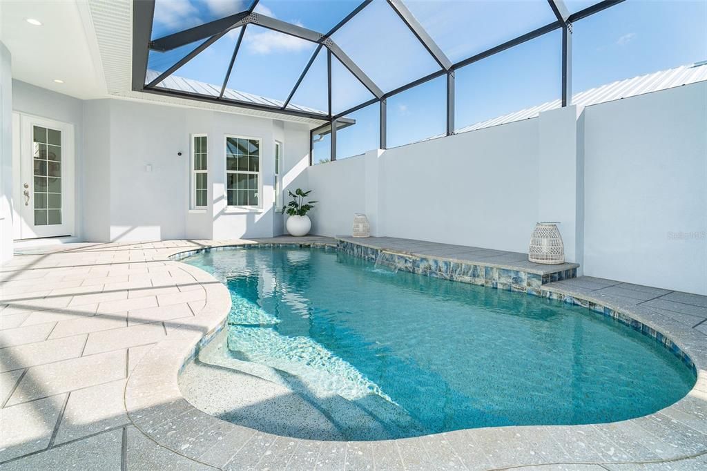 На продажу: $675,000 (3 спален, 3 ванн, 2126 Квадратных фут)