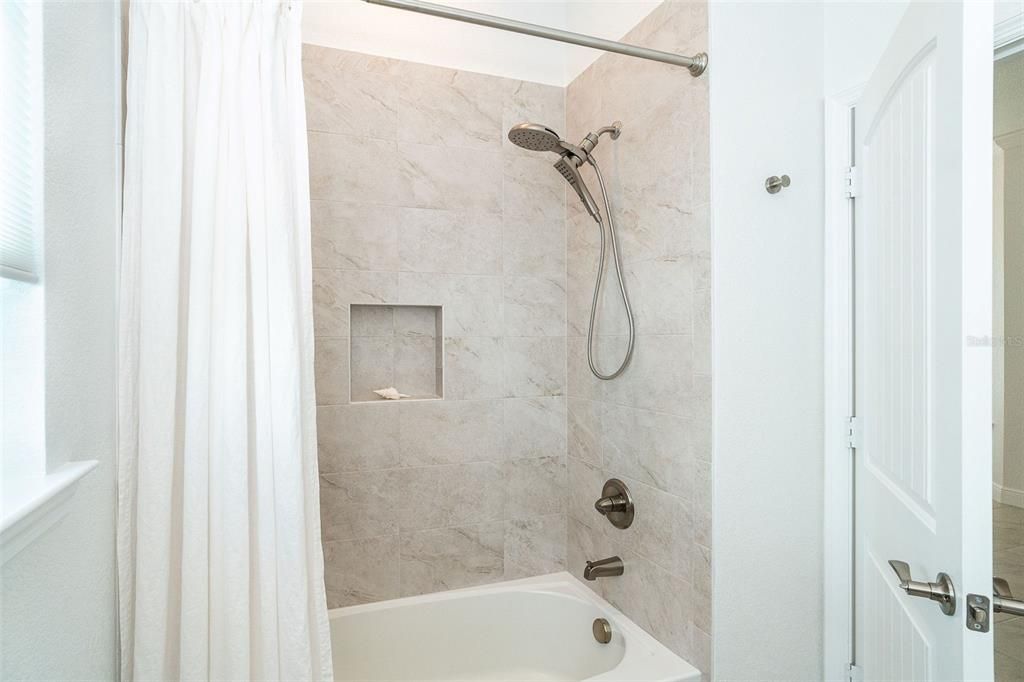 На продажу: $675,000 (3 спален, 3 ванн, 2126 Квадратных фут)