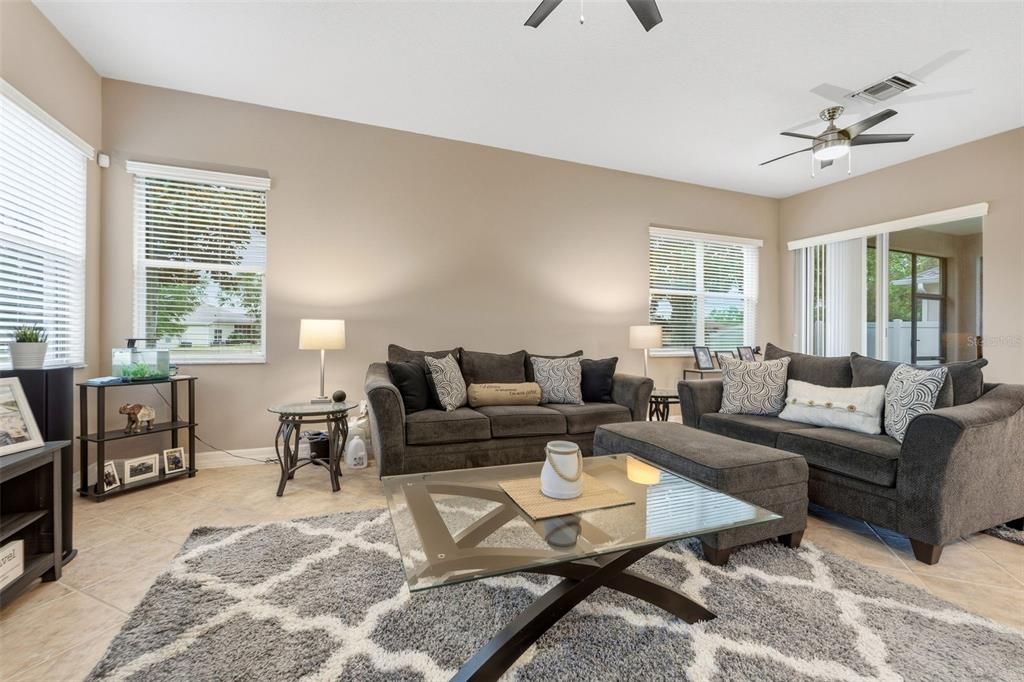 For Sale: $399,000 (4 beds, 3 baths, 2838 Square Feet)